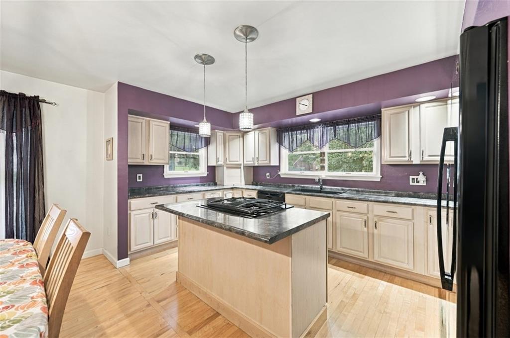 565 Wible Run Road Pittsburgh, PA 15209 - Photo 15 of 46 Gallery Image 15