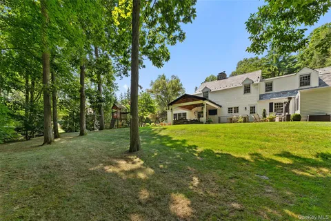 $2,495,000 | 202 Rock Creek Lane, Scarsdale, NY 10583
