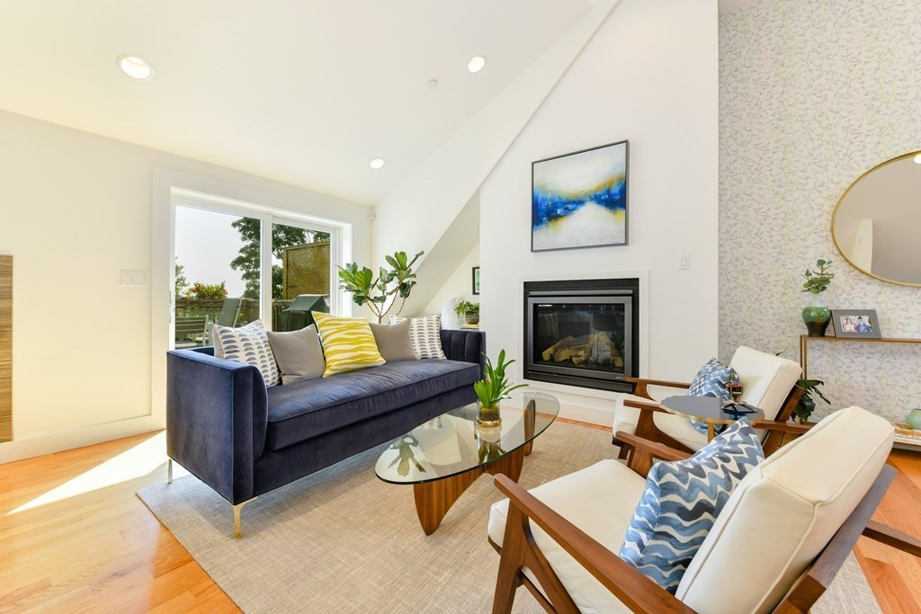 66 Wyman Street, Unit 2 Boston, MA 02130 - Photo 4 of 34