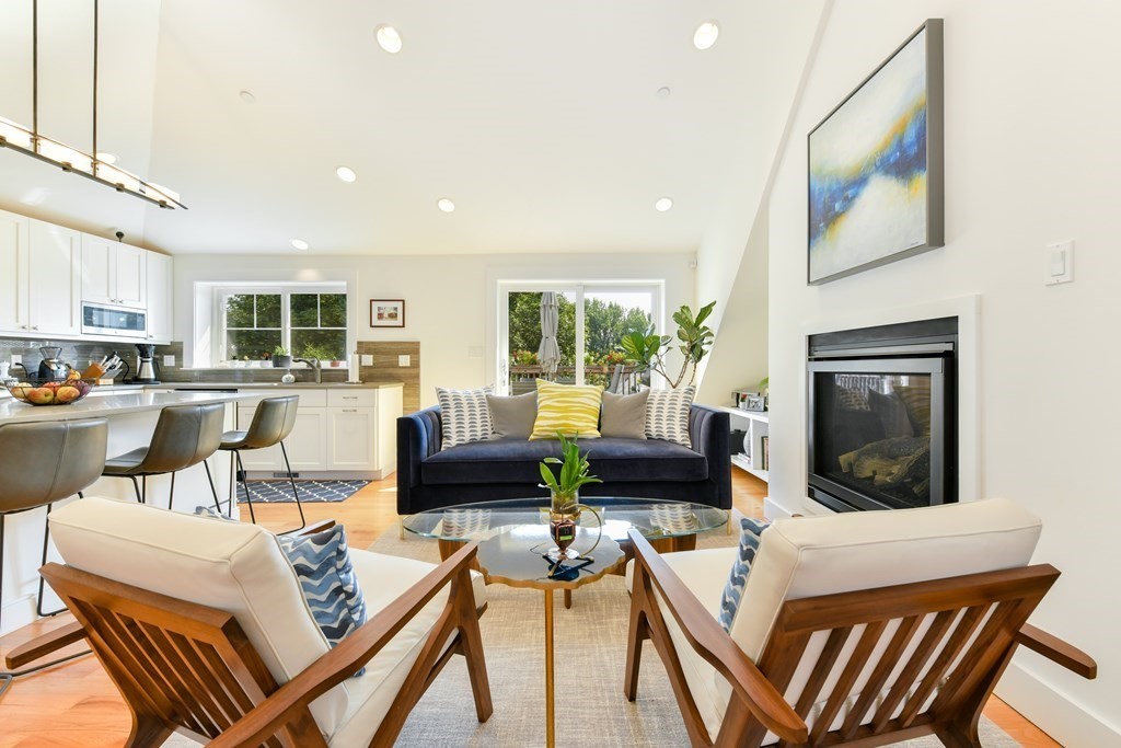 66 Wyman Street, Unit 2 Boston, MA 02130 - Photo 5 of 34