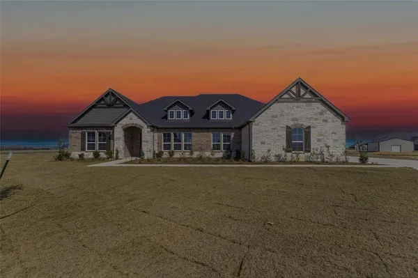 $709,900 | 2212 Continent Court, Krum, TX 76249