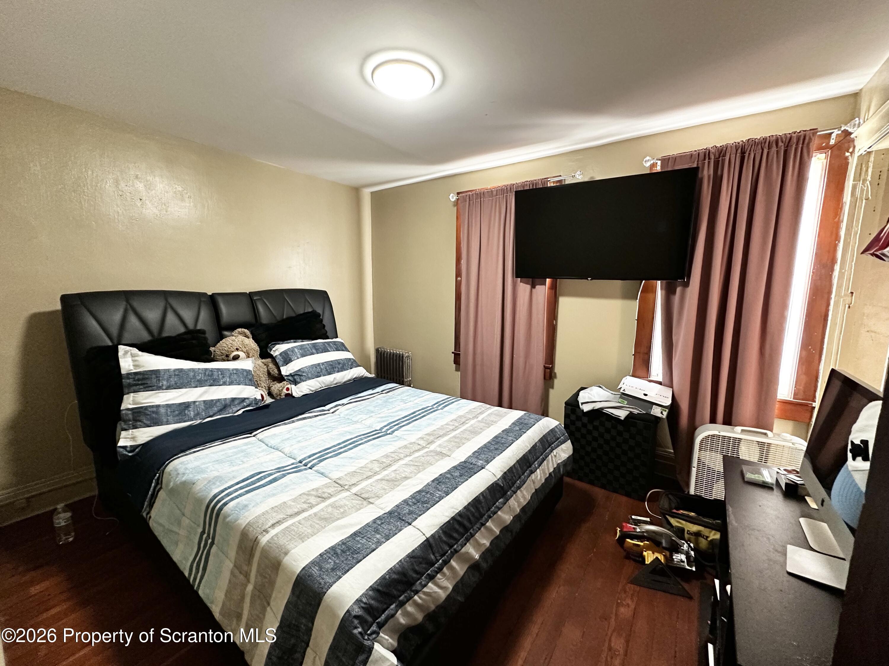 131 Throop Street Scranton, PA 18508 - Photo 9 of 16 Bedroom 3