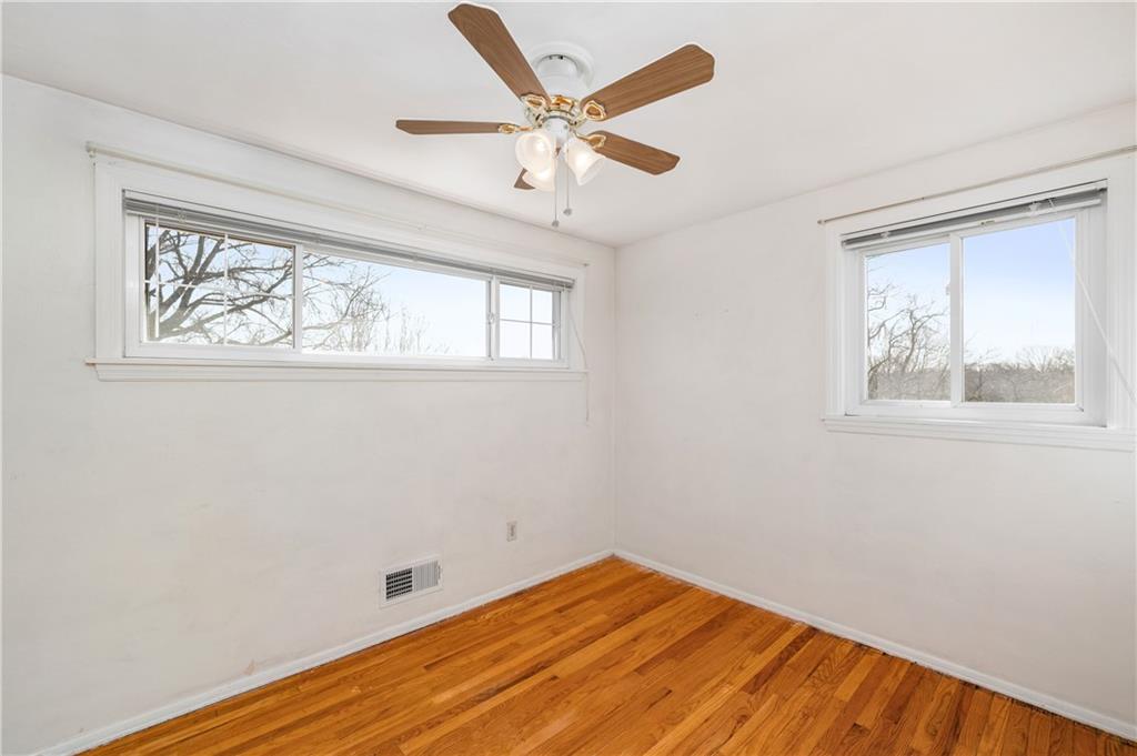 310 Ilex Drive Pittsburgh, PA 15237 - Photo 14 of 34