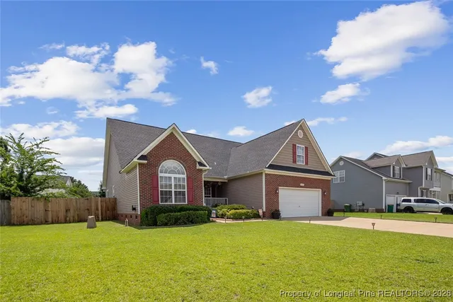$292,900 | 1411 Seabiscuit Drive, Parkton, NC 28371