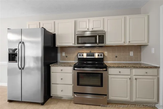 $292,900 | 1411 Seabiscuit Drive, Parkton, NC 28371