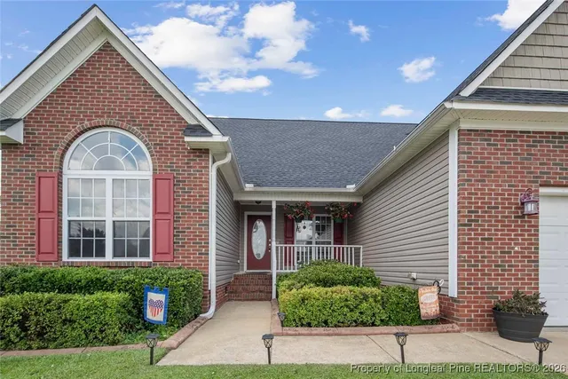 $292,900 | 1411 Seabiscuit Drive, Parkton, NC 28371