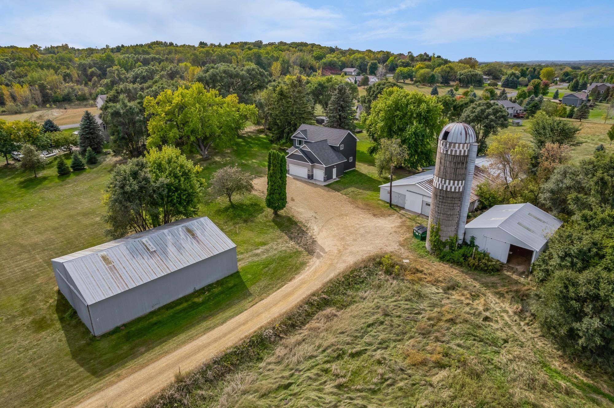 942 Alexander Road Hudson, WI 54016 - Photo 23 of 40 Gallery Image 23