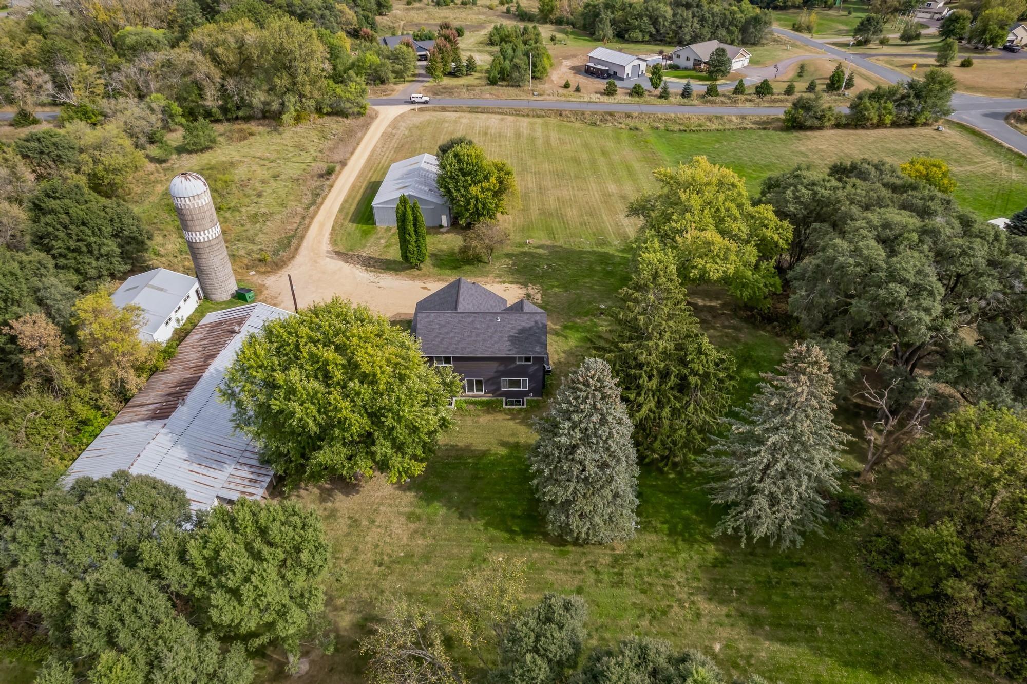 942 Alexander Road Hudson, WI 54016 - Photo 29 of 40 Gallery Image 29
