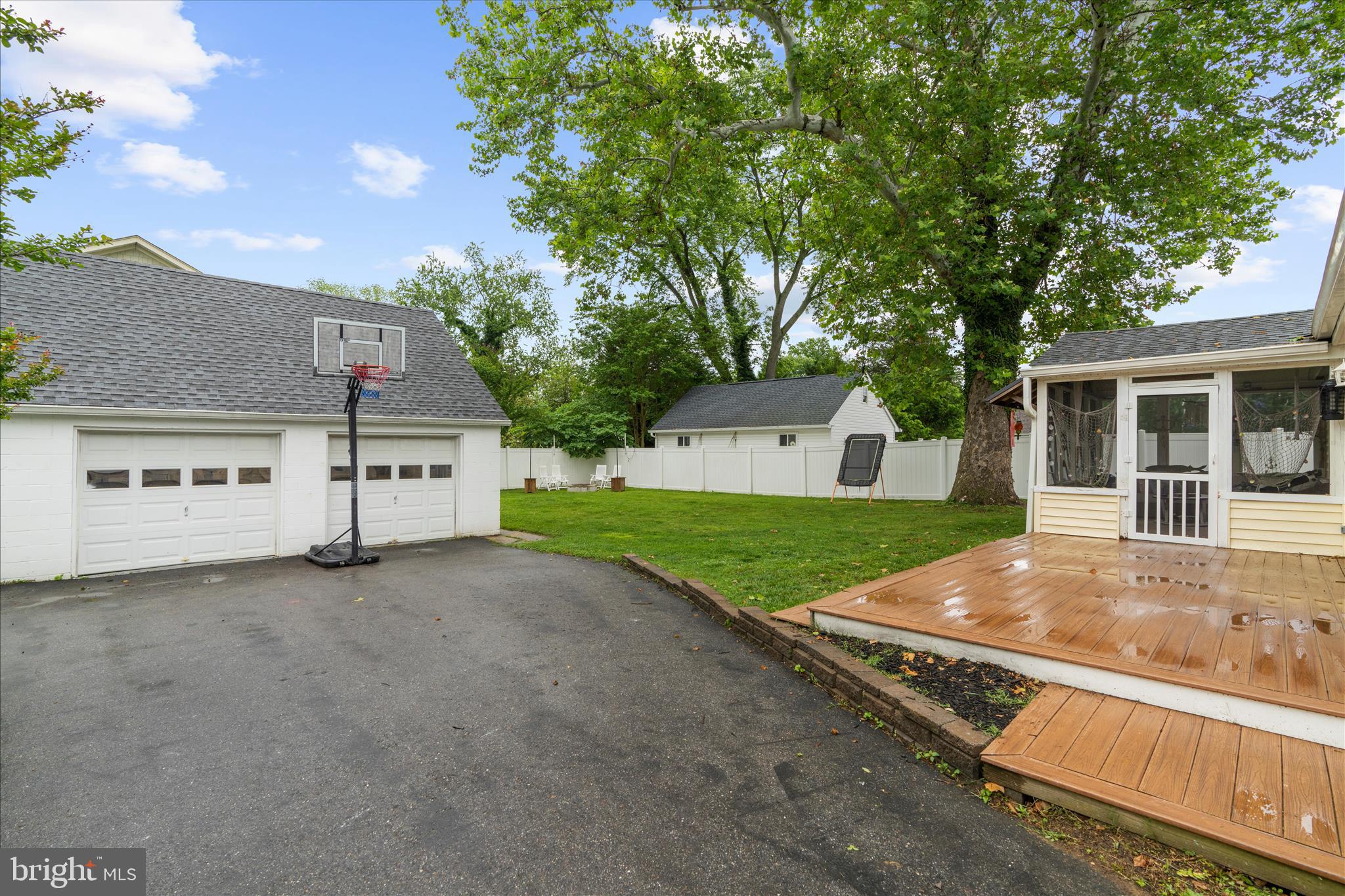 16 Virginia Avenue Edgewater, MD 21037 - Photo 33 of 54 Newly-paved driveway