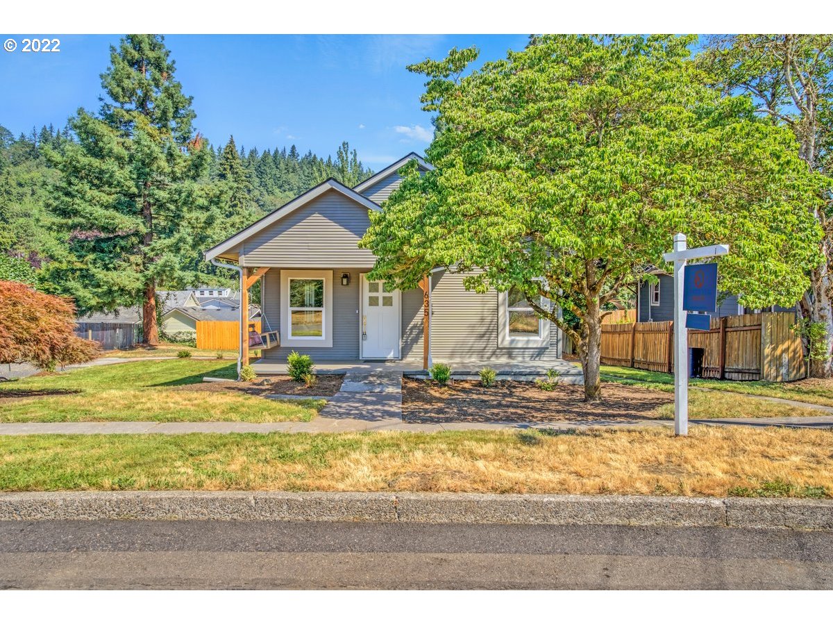 635 Northwest 8th Avenue Camas, WA 98607 - Photo 1 of 27