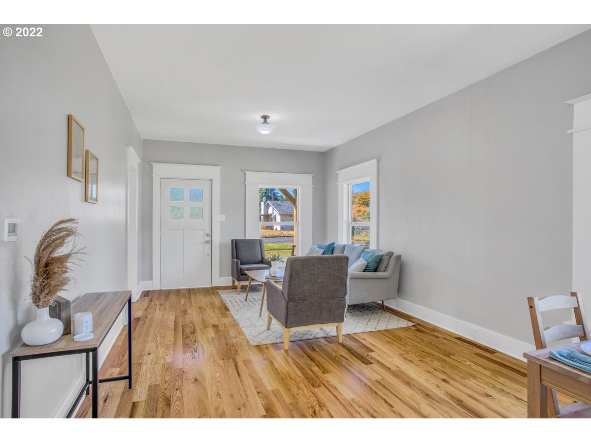 635 Northwest 8th Avenue Camas, WA 98607 - Photo 6 of 27