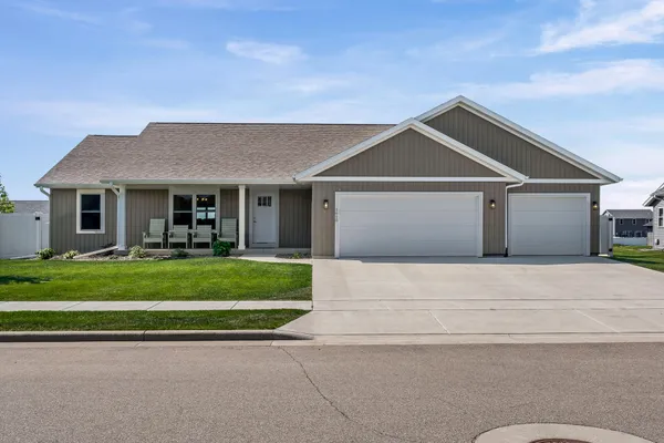 $504,900 | 1610 Fox Glove Street, Holmen, WI 54636