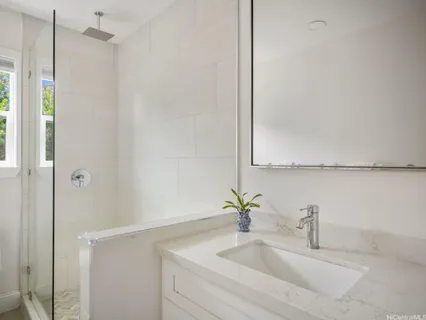 $2,550,000 | 1105 Kaluanui Road, Honolulu, HI 96825