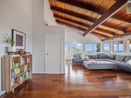 $2,550,000 | 1105 Kaluanui Road, Honolulu, HI 96825