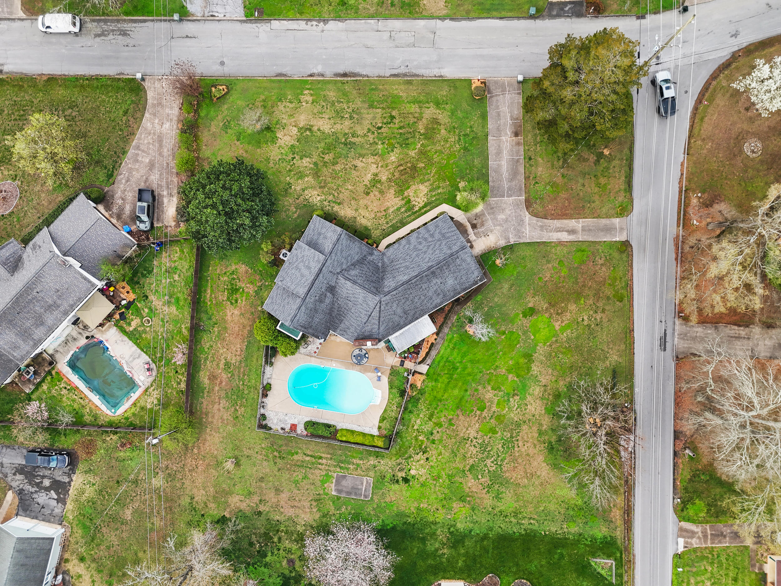 201 Westgate Road Hixson, TN 37343 - Photo 24 of 28 dji_20260311213007_0851_d