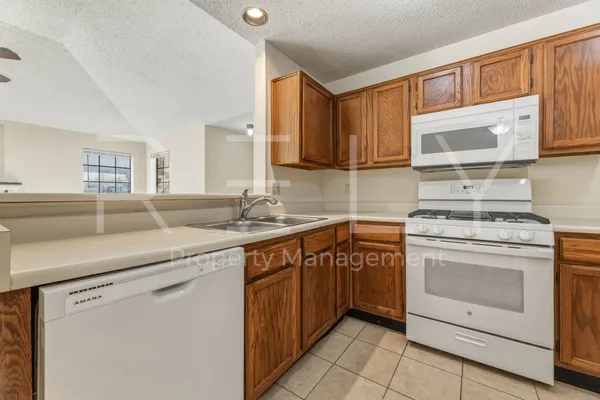 $1,895 | 604 David Curry Drive, Round Rock, TX 78664