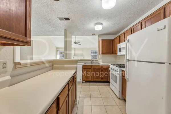 $1,895 | 604 David Curry Drive, Round Rock, TX 78664