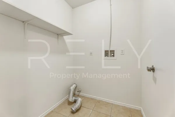 $1,895 | 604 David Curry Drive, Round Rock, TX 78664
