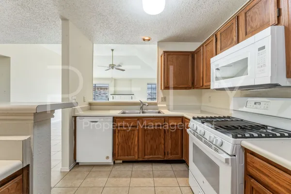 $1,895 | 604 David Curry Drive, Round Rock, TX 78664