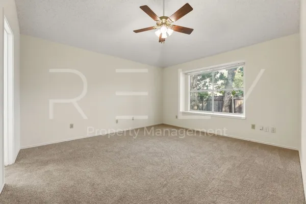 $1,895 | 604 David Curry Drive, Round Rock, TX 78664