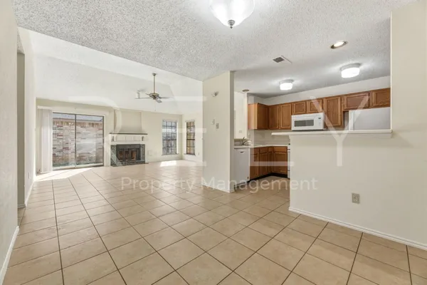 $1,895 | 604 David Curry Drive, Round Rock, TX 78664