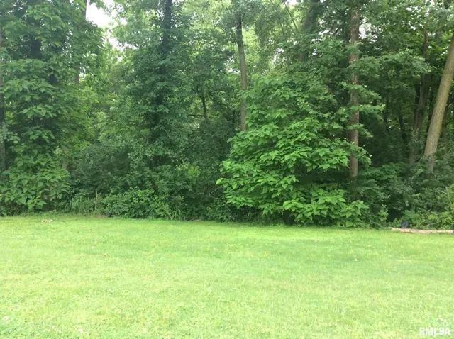 $180,000 | 2603 Veterans Memorial Drive, Mount Vernon, IL 62864