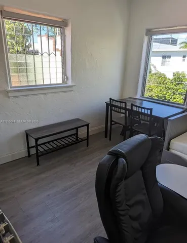 $1,750 | 2822 Pine Tree Drive, Unit 4A, Miami Beach, FL 33140