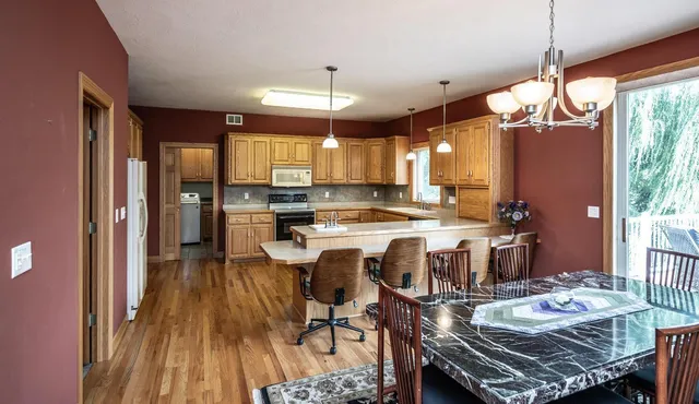 $875,000 | 4525 Alicia Drive, Eagan, MN 55077