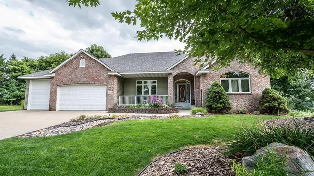 $875,000 | 4525 Alicia Drive, Eagan, MN 55077