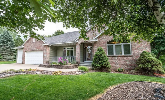 $875,000 | 4525 Alicia Drive, Eagan, MN 55077