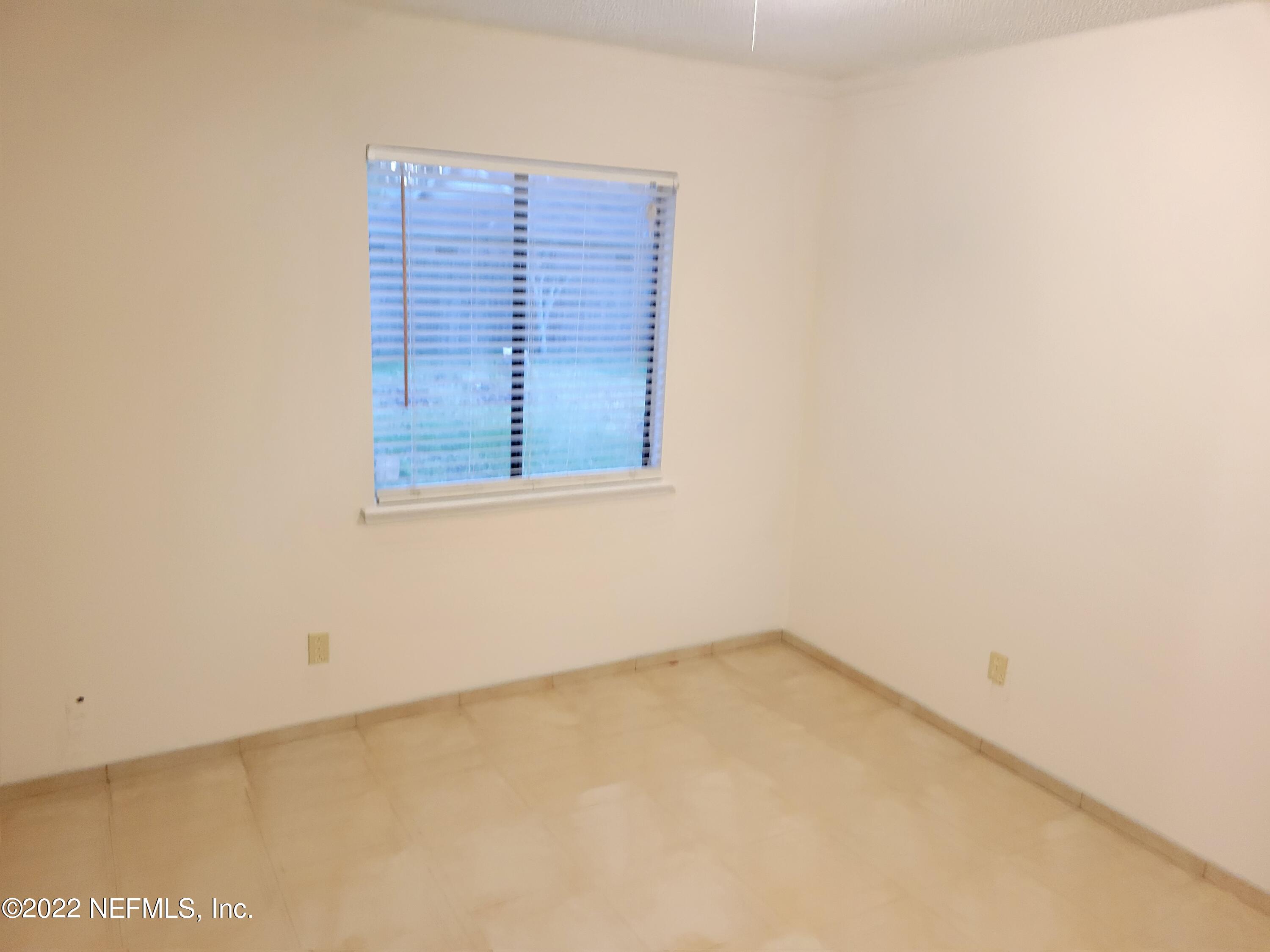 562 George Taylor Street Orange Park, FL 32073 - Photo 10 of 15 20220509_201311