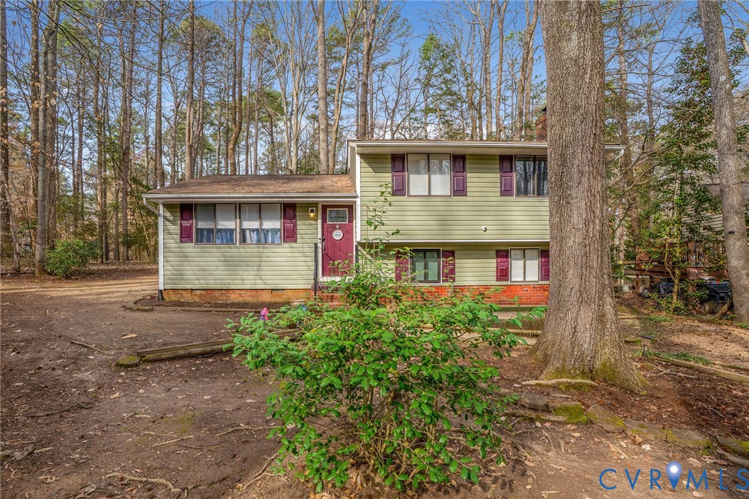 13313 Farm Crest Court Midlothian, VA 23112 - Photo 24 of 24 front view of a house with a small yard