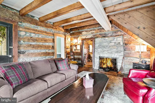 $2,490,000 | 5024 Leeds Manor Road, Hume, VA 22639