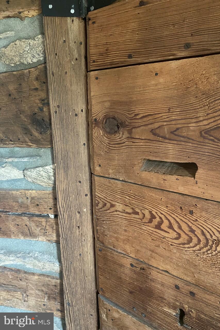 5024 Leeds Manor Road Hume, VA 22639 - Photo 23 of 57 Mail Slot