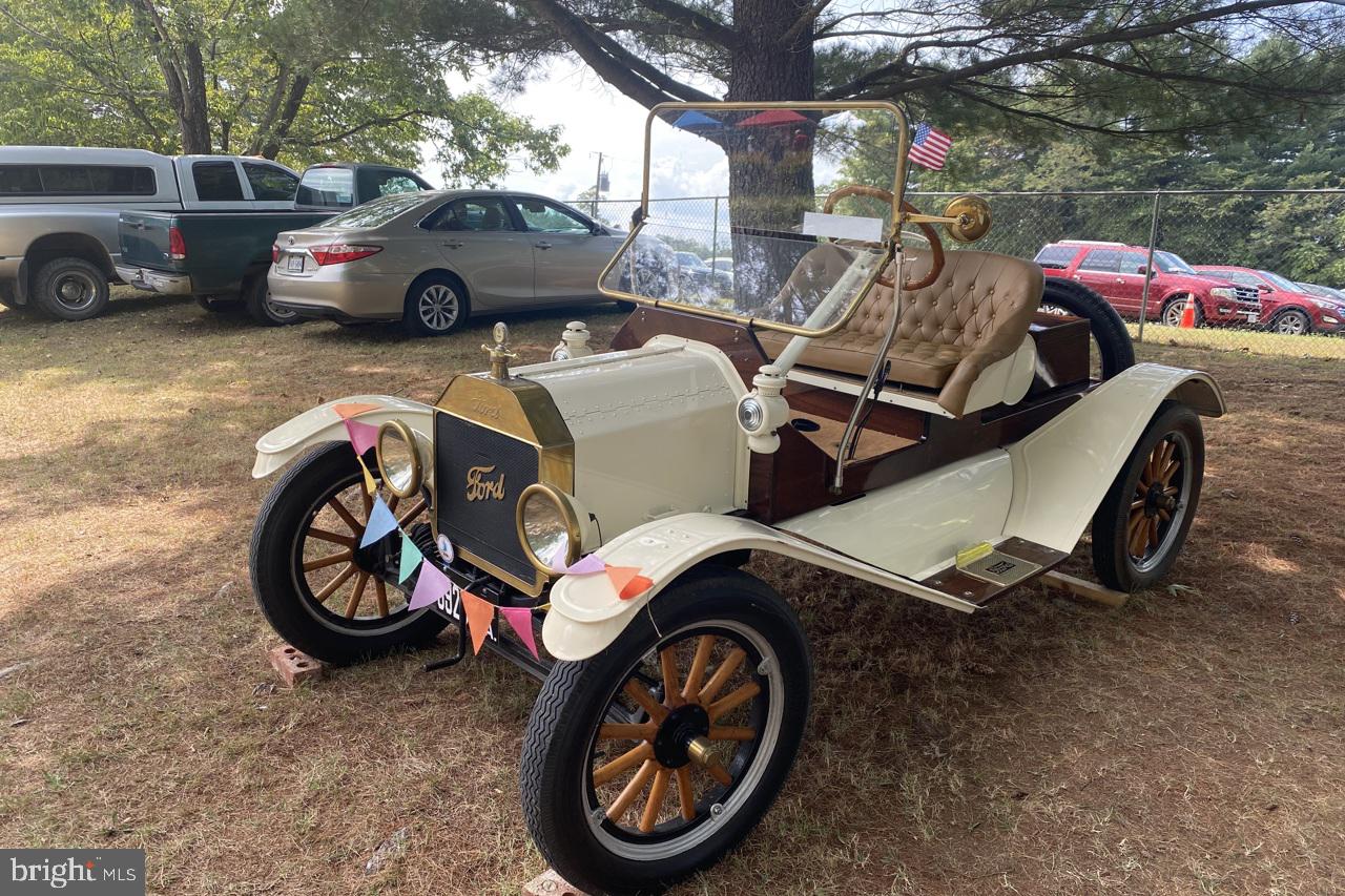 5024 Leeds Manor Road Hume, VA 22639 - Photo 40 of 57 Experiences