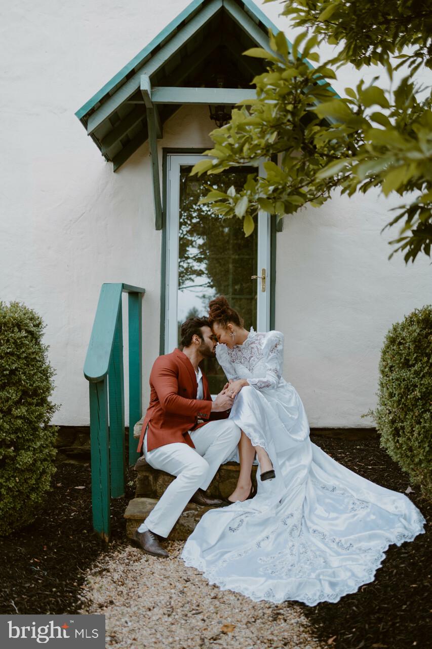 5024 Leeds Manor Road Hume, VA 22639 - Photo 41 of 57 Side Entry to Old House