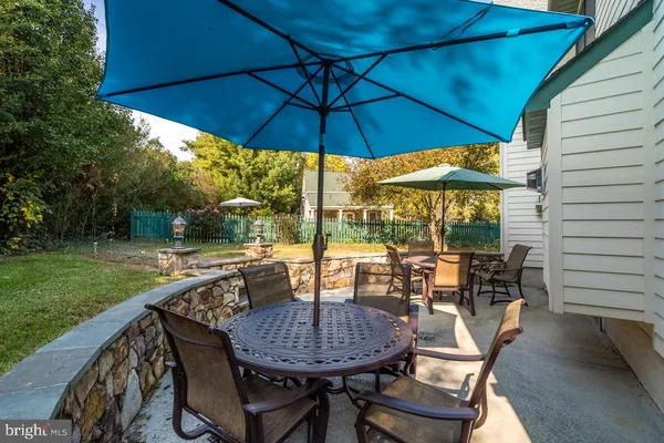 $2,490,000 | 5024 Leeds Manor Road, Hume, VA 22639