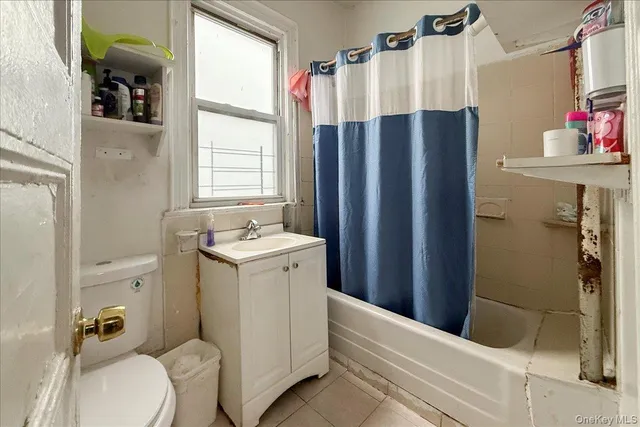 $1,100,000 | 1439 Zerega Avenue | Westchester Village