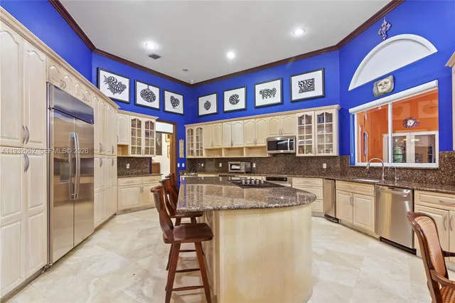 $4,100,000 | 11825 South Mitchell Manor Circle, Pinecrest, FL 33156