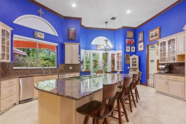 $4,100,000 | 11825 South Mitchell Manor Circle, Pinecrest, FL 33156