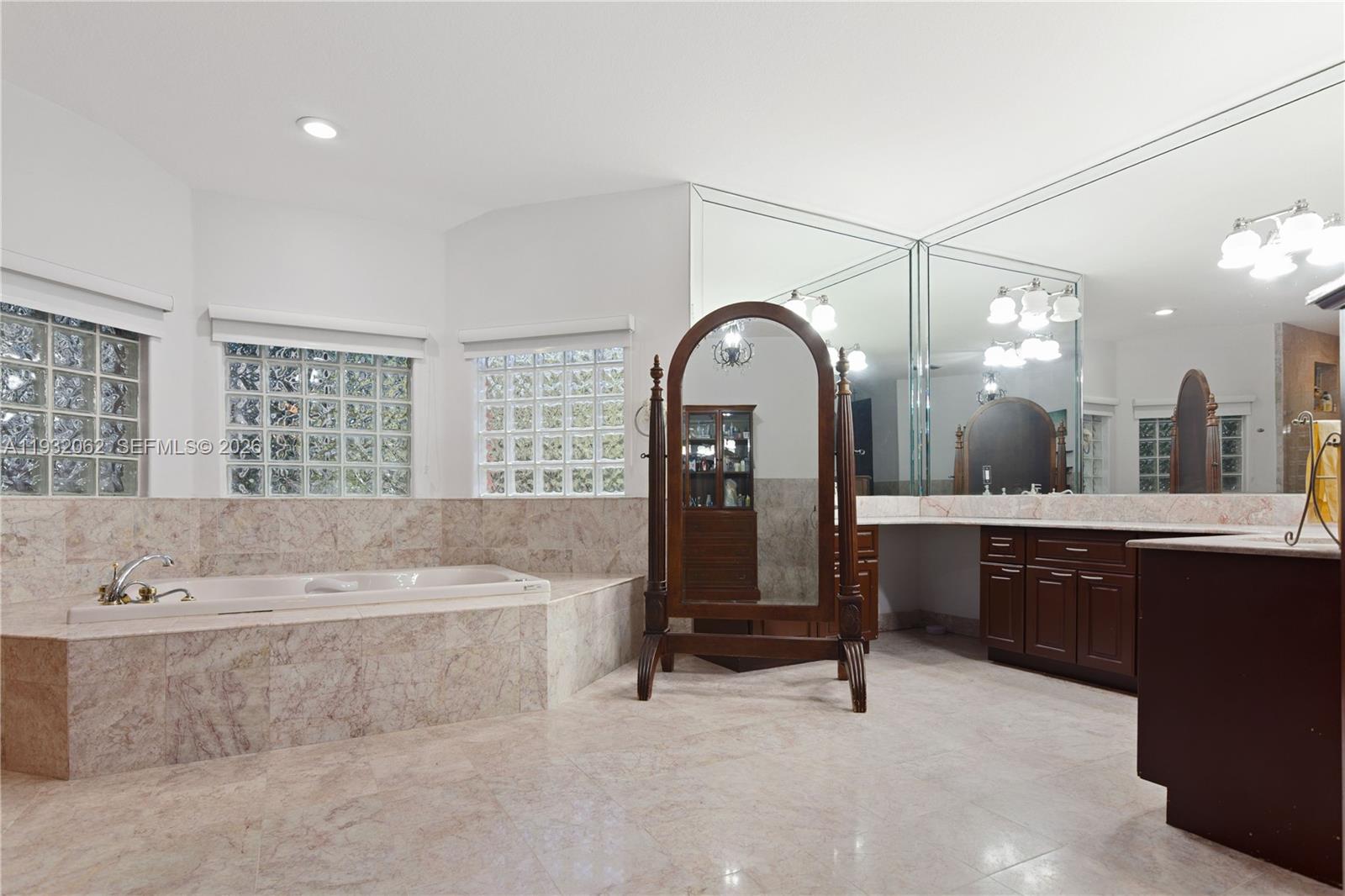 11825 South Mitchell Manor Circle Pinecrest, FL 33156 - Photo 17 of 29