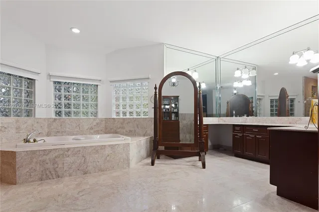 $4,100,000 | 11825 South Mitchell Manor Circle, Pinecrest, FL 33156