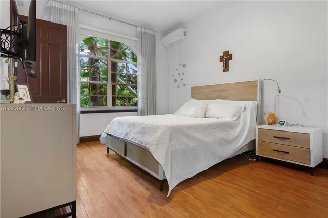 $4,100,000 | 11825 South Mitchell Manor Circle, Pinecrest, FL 33156