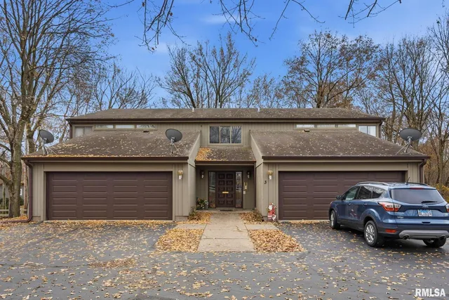 $164,500 | 2200 36th Street, Unit 3C, Rock Island, IL 61201