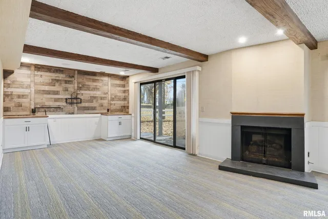 $164,500 | 2200 36th Street, Unit 3C, Rock Island, IL 61201