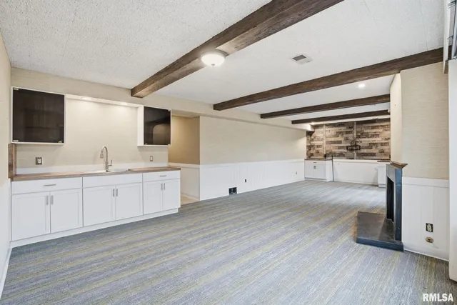 $164,500 | 2200 36th Street, Unit 3C, Rock Island, IL 61201