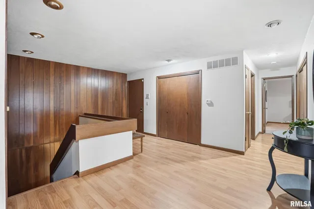 $164,500 | 2200 36th Street, Unit 3C, Rock Island, IL 61201