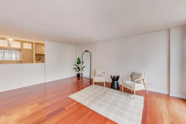 $274,900 | 230 East Ontario Street, Unit 2305, Chicago, IL 60611