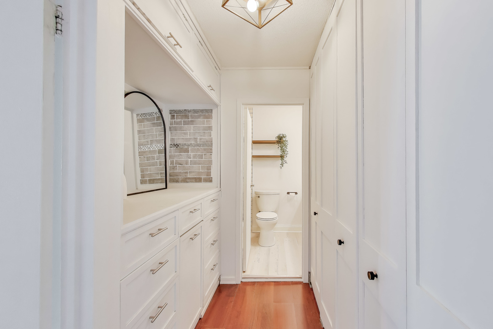 230 East Ontario Street, Unit 2305 Chicago, IL 60611 - Photo 22 of 35