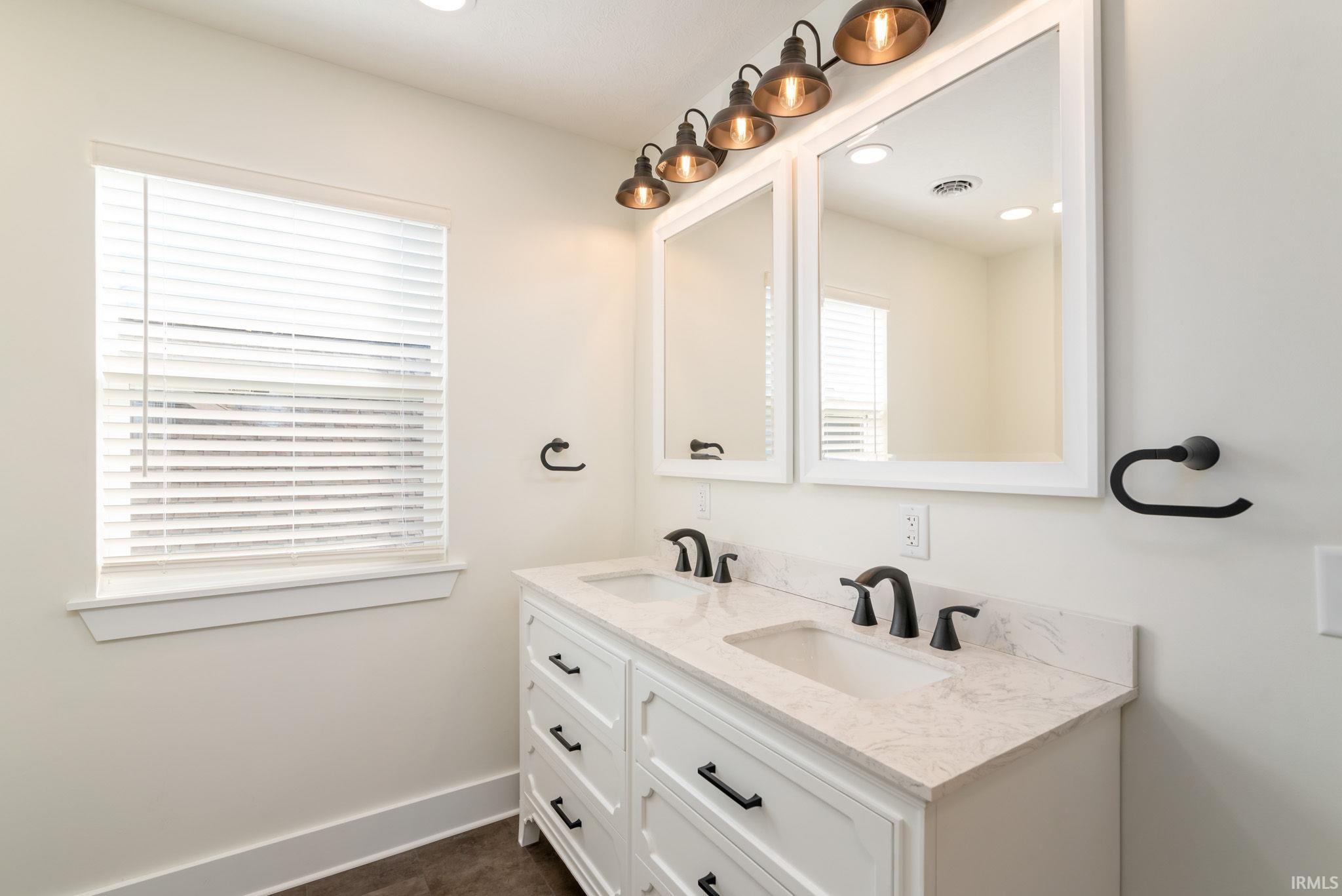 2124 Foxfire Lane Kokomo, IN 46902 - Photo 29 of 32